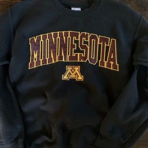 Black University of Minnesota sweatshirt